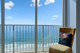 Boardwalk C-1804, 2BR+Bk/2BA, Heated Outdoor Pool! - Image 3