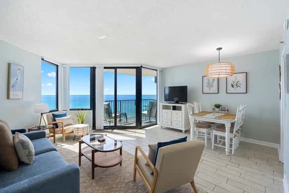 Sunbird #1004E, 1BR/1BA, Beachfront with Amazing Views! - Image 1