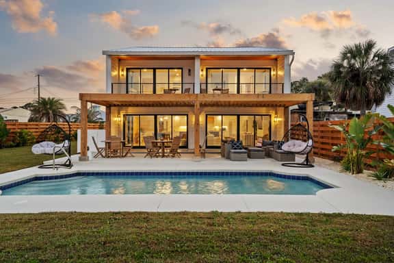 Seas the Day", 5BR/6BA, Sleeps 22, Luxury Beach House - Image 1