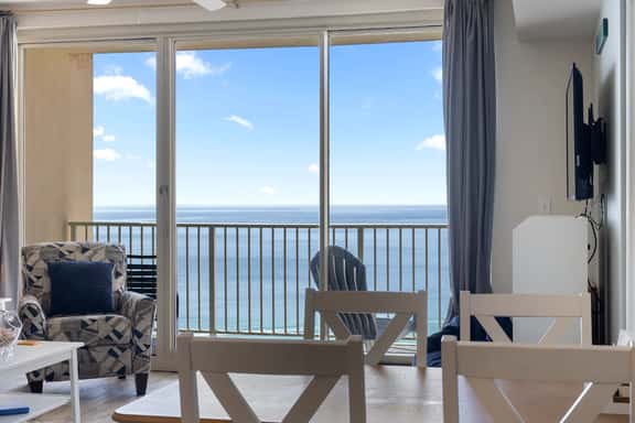 Shores of Panama #2017 1BR+Bunk/2BA, Gorgeous Views! - Image 1
