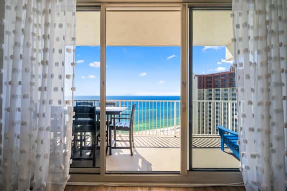 Shores of Panama #1920, 2B+Bunk/2BA, Stunning Views! - Image 1
