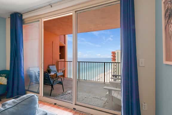 Shores of Panama #2228 3BR+Bunk/3BA w/Parking - Image 1