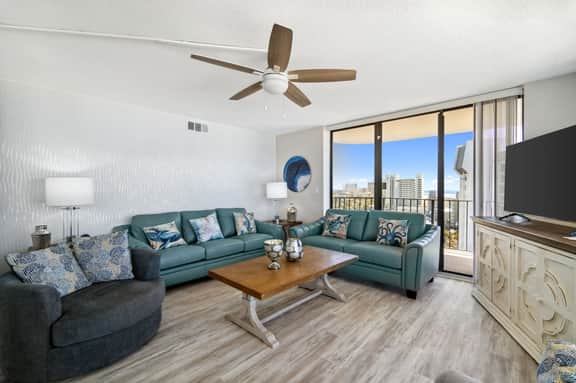 Edgewater T-1, #1001 3 BR/3BA, Wrap Balcony! - Image 5