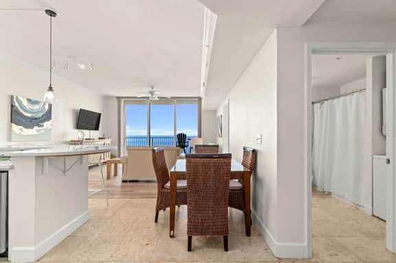Tidewater #3015, 1BR+Bunk 2 BA Beachfront - Image 2